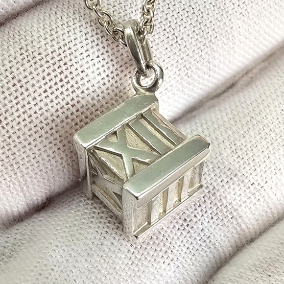 Tiffany & Co. Atlas Cube Roman Numerals 925 Sterling Pendant Necklace VGUC - Picture 4 of 16